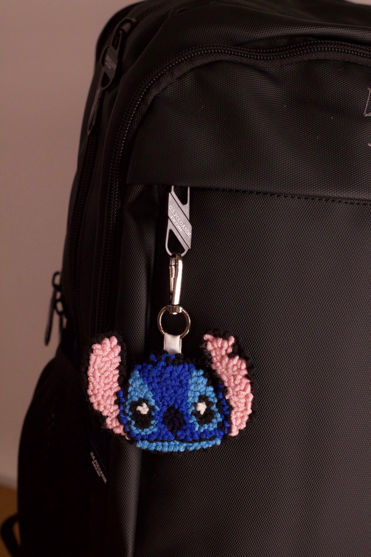 Stitch Charm – Punch Needle, 8 cm