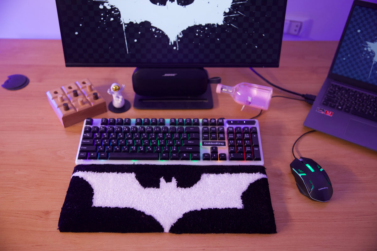 Batman White Desk Rug – Hand-tufted, 45 × 17 cm