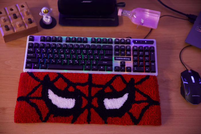 Spider-Man Desk Rug – Hand-tufted, 45 × 17 cm